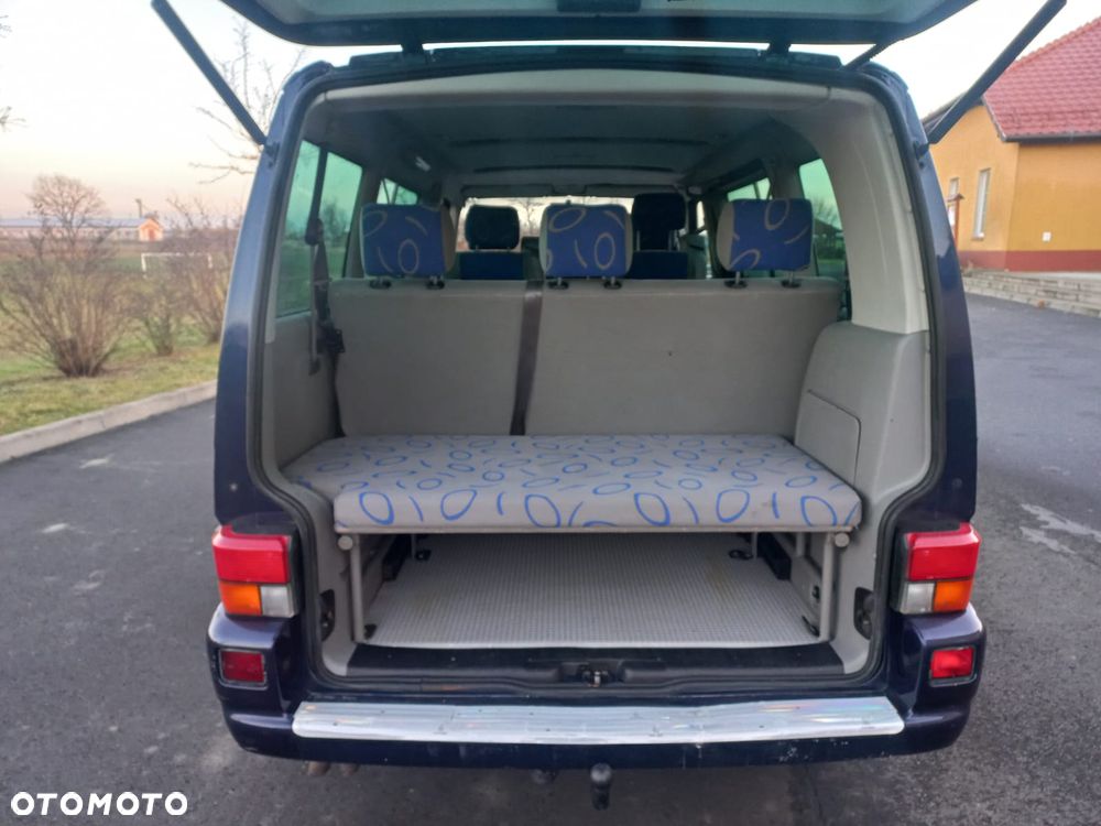 Volkswagen Multivan - 8