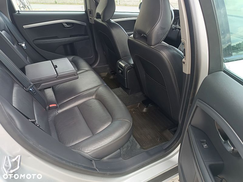 Volvo V70 D4 Drive-E Momentum - 25