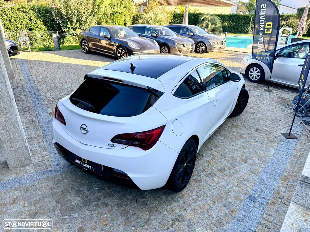 Opel Astra GTC 1.4 T - 2