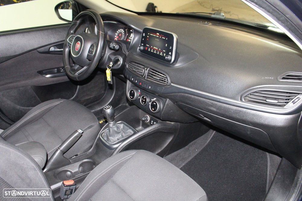 Fiat Tipo 1.3 M-Jet Lounge J17 - 35