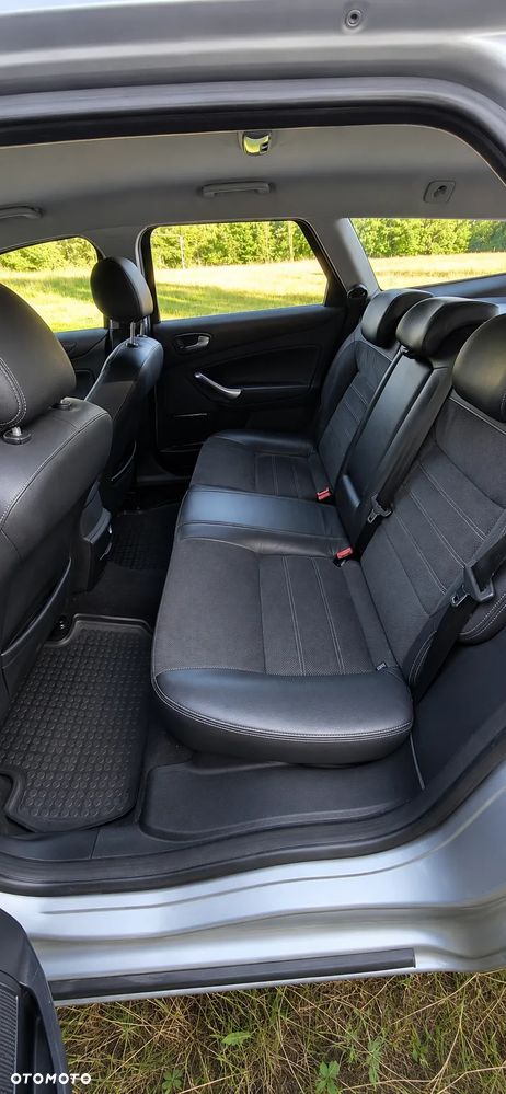 Ford Mondeo 2.0 Ghia - 6