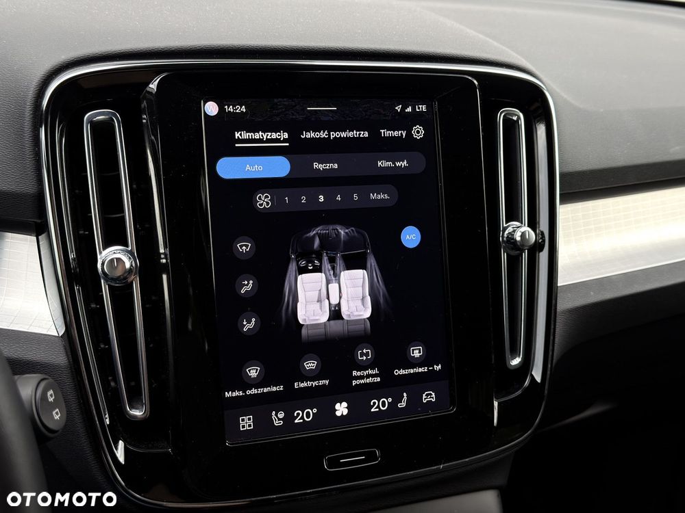 Volvo XC 40 - 24