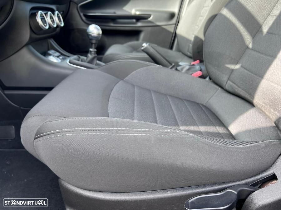 Alfa Romeo Giulietta 1.6 JTDM Distinctive 57X - 25