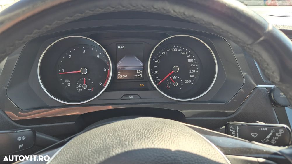 Volkswagen Tiguan - 10