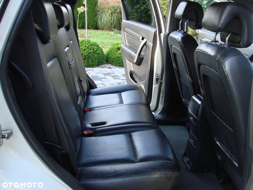 Chevrolet Captiva - 19