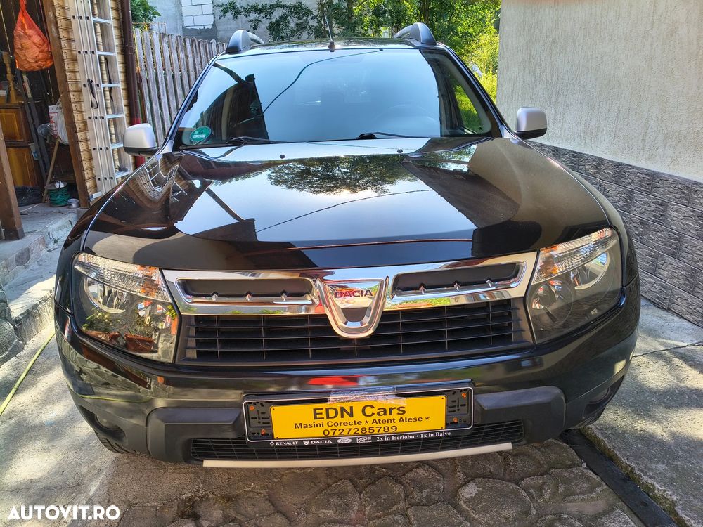 Dacia Duster 1.6 16V 4x4 Prestige - 11