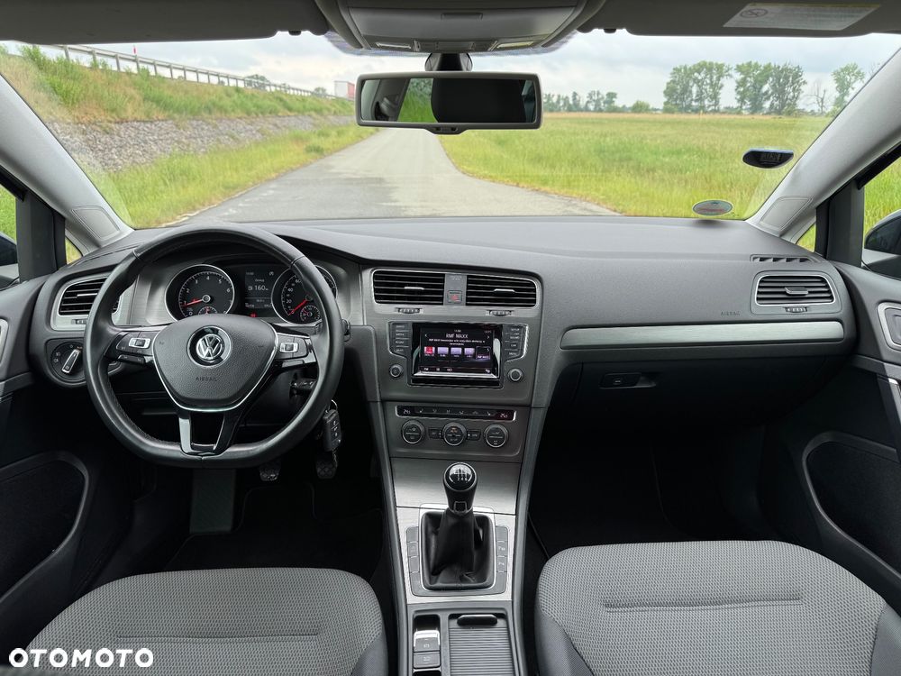Volkswagen Golf 1.2 TSI BMT Comfortline - 27