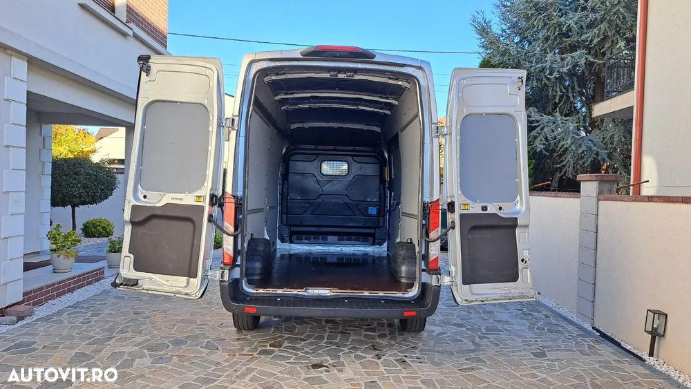 Ford Transit - 11