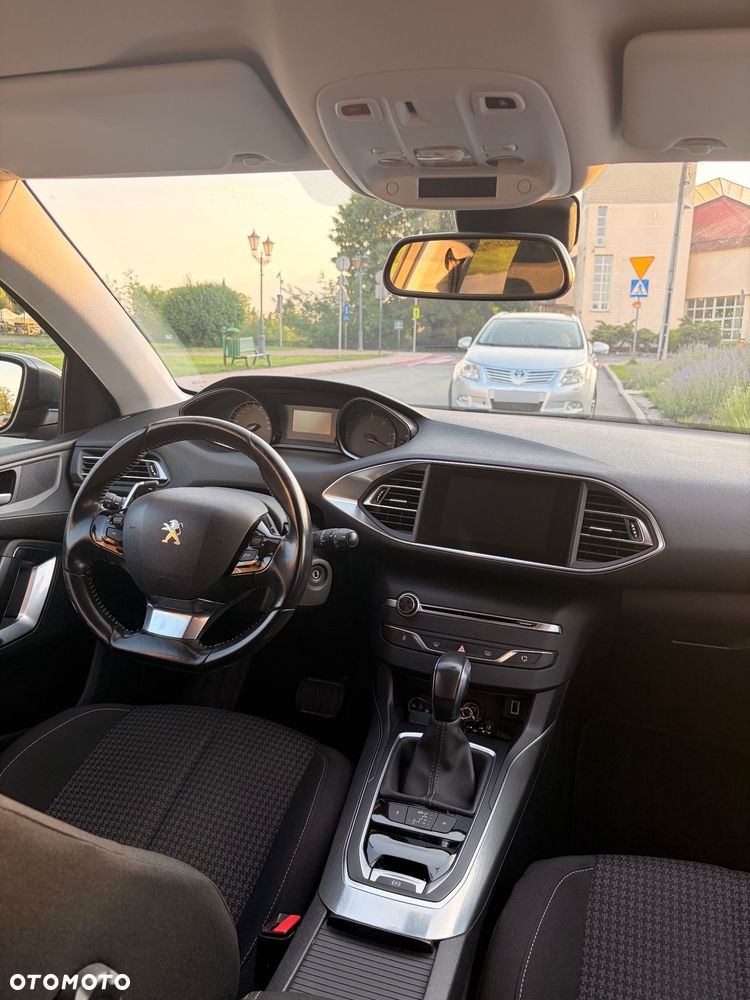 Peugeot 308 1.5 BlueHDi Active S&S EAT6 - 9