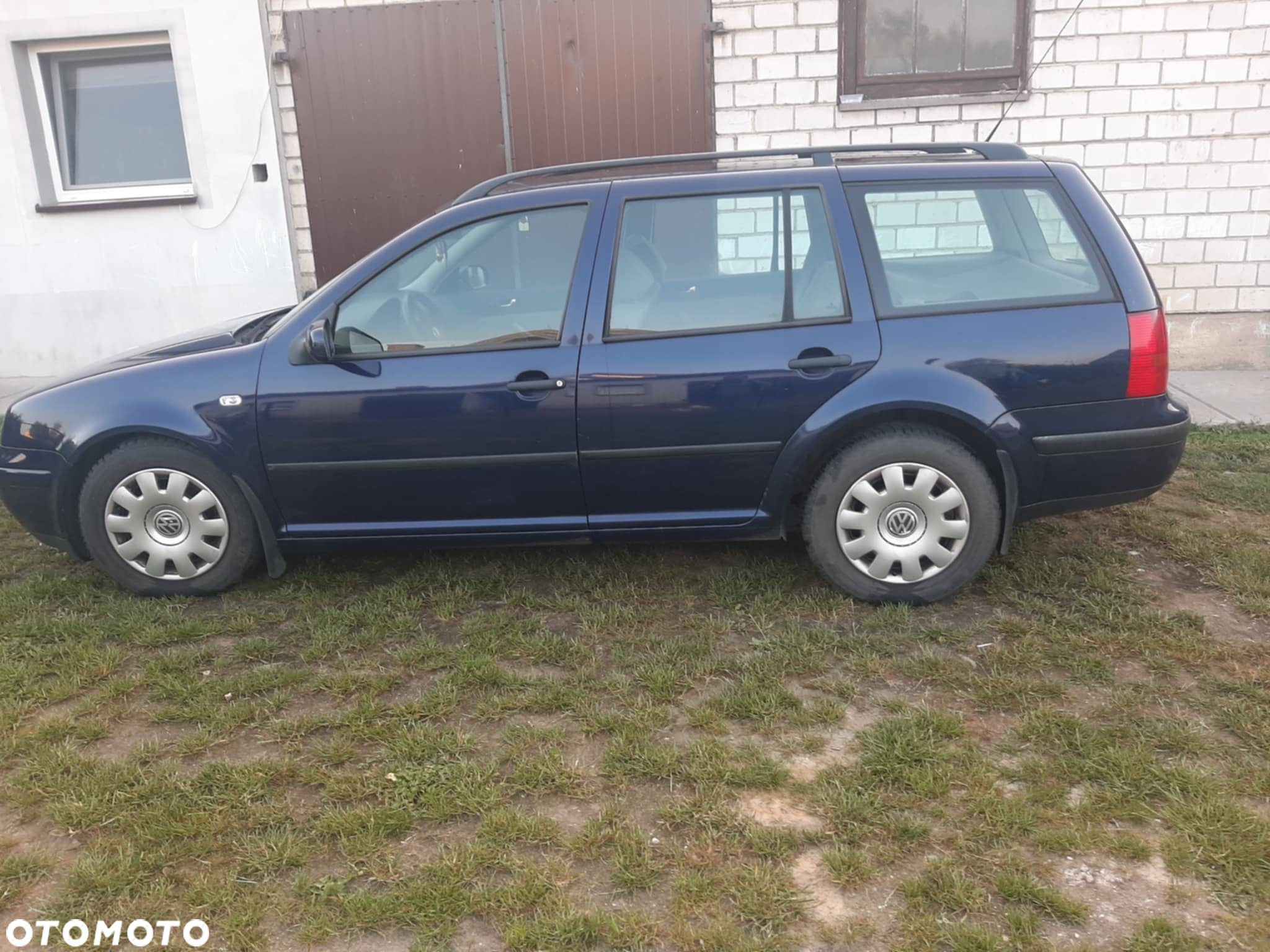 Volkswagen Golf - 3