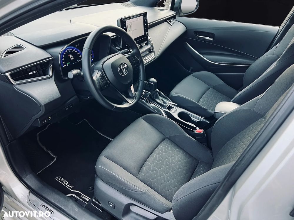 Toyota Corolla 1.8 HSD Active - 12