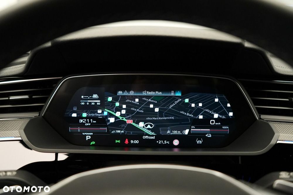 Audi SQ8 e-tron - 25