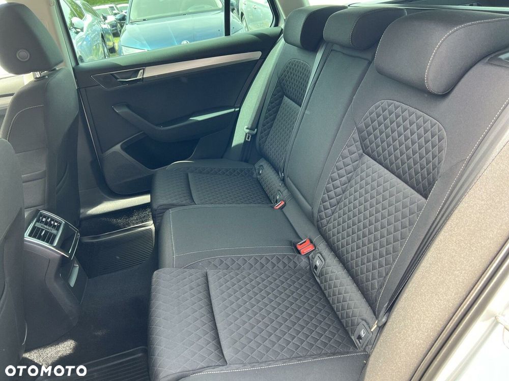 Skoda Superb 1.5 TSI Ambition DSG - 12