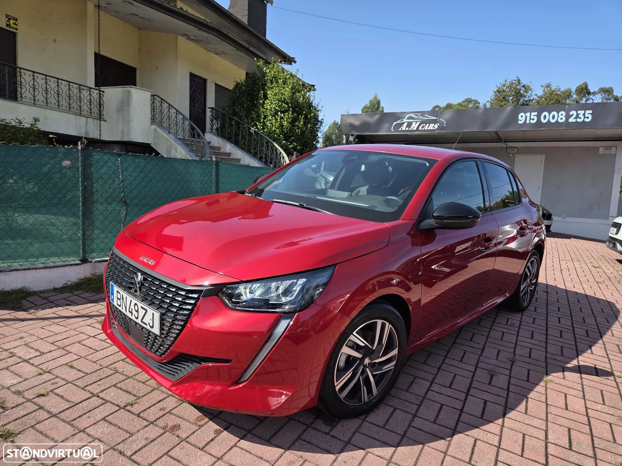 Peugeot 208 1.2 PureTech Allure - 1