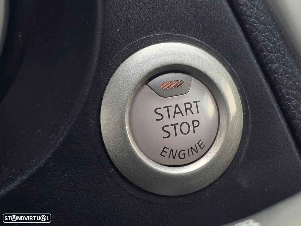 Nissan Navara 2.3 dCi CD 4WD N-Connecta Nav+Barras - 34