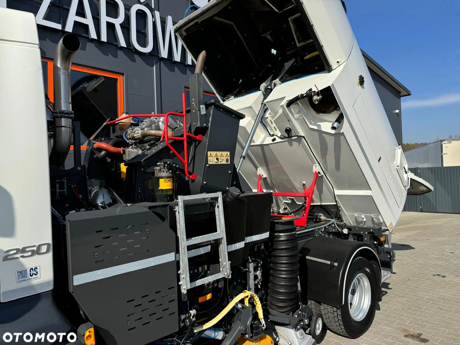 Volvo VOLVO FL 15.250 Euro 6 // zamiatarka dwustronna JOHNSTON VT652 - 16