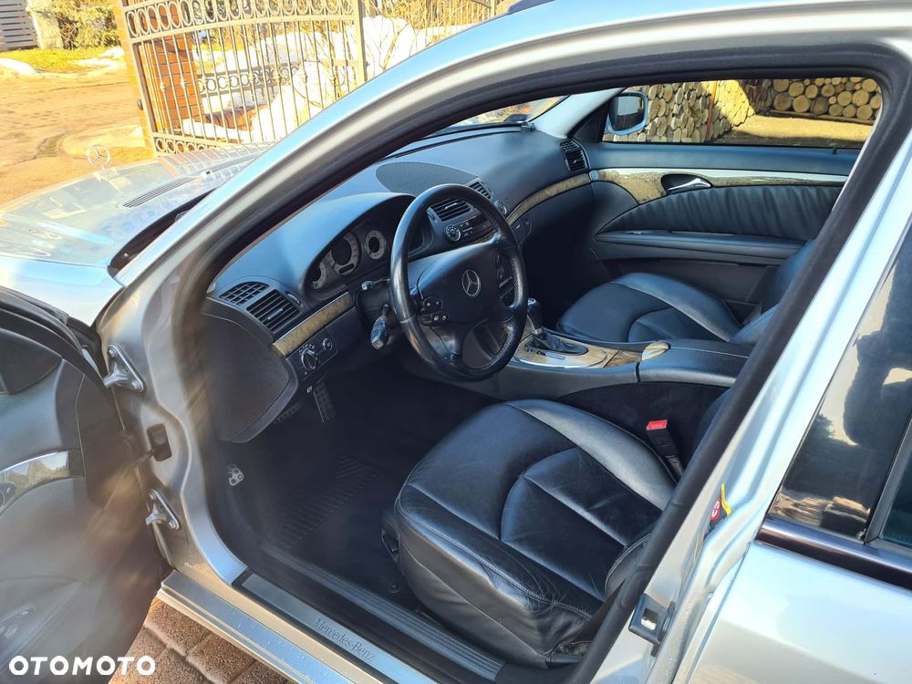 Mercedes-Benz Klasa E 320 CDI 4Matic Automatik Avantgarde DPF BusinessEDITION - 9