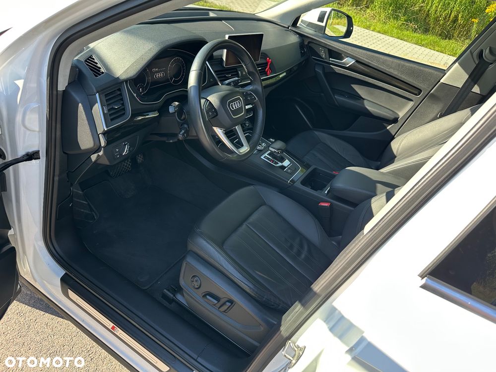 Audi Q5 55 TFSIe quattro S tronic S line - 28
