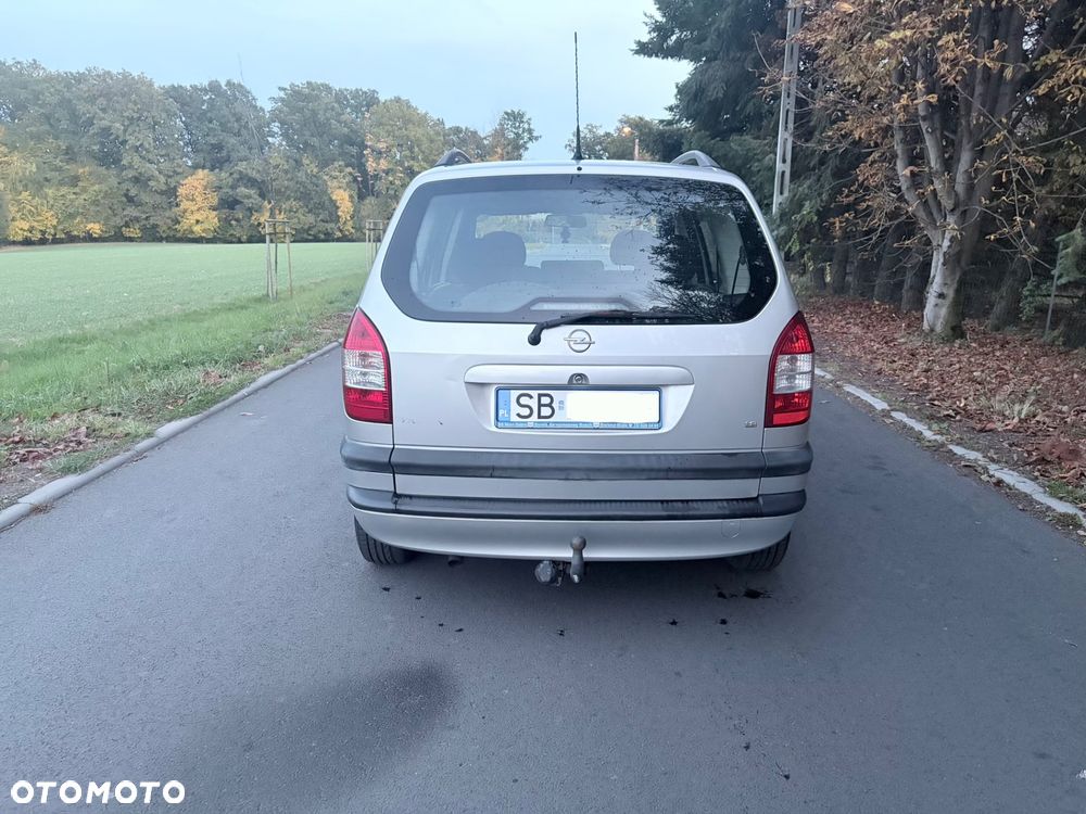 Opel Zafira 1.8 16V Elegance - 4