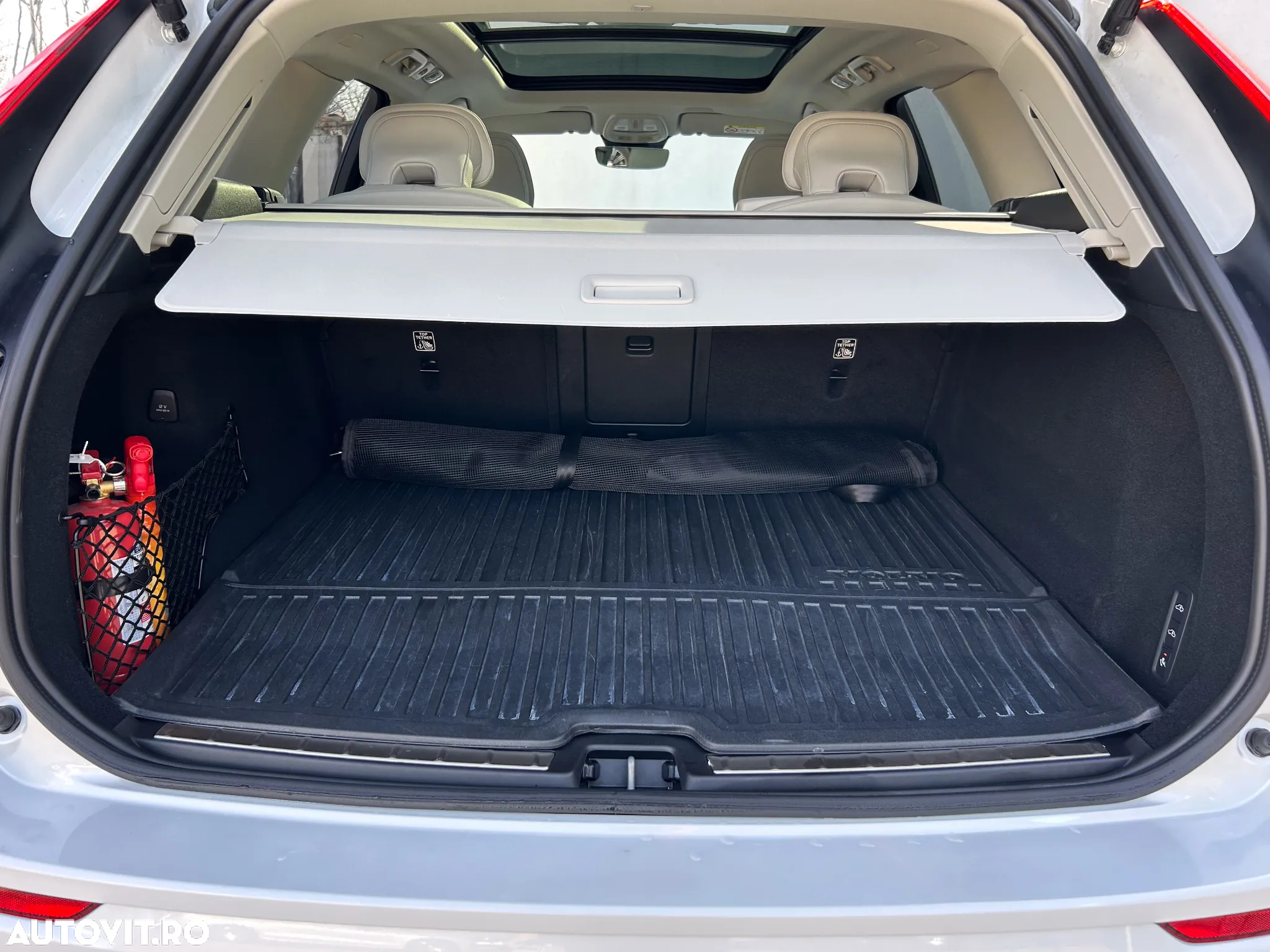 Volvo XC 60 Recharge T8 AWD AT Ultimate Dark - 17