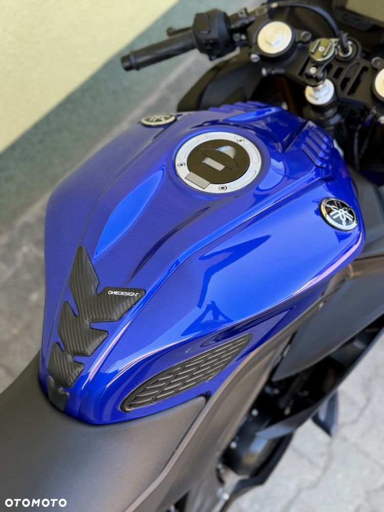 Yamaha YZF - 17