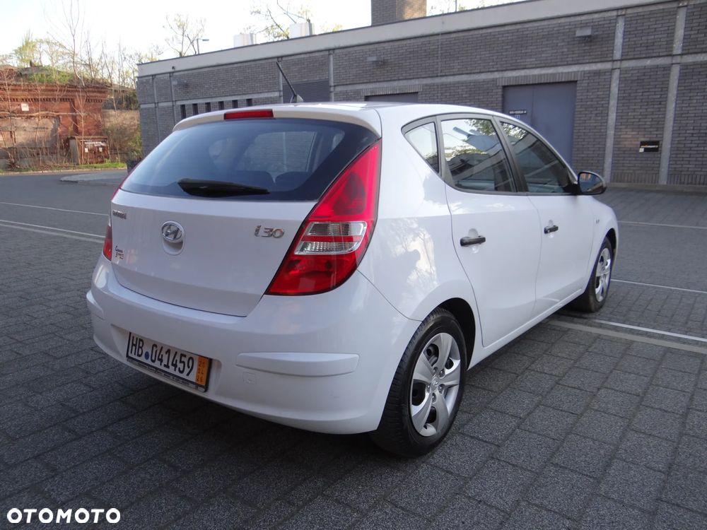 Hyundai i30 1.4 Classic - 7