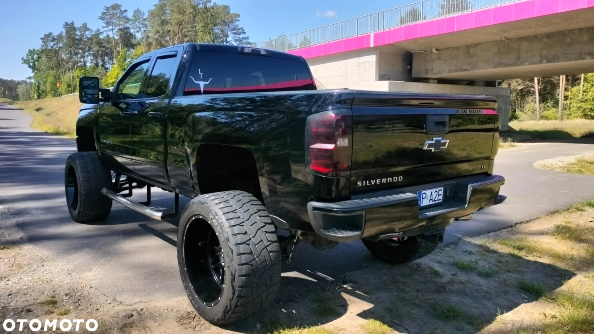 Chevrolet Silverado - 4