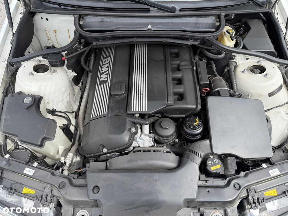 BMW Seria 3 330 Ci Edition Exclusive - 16