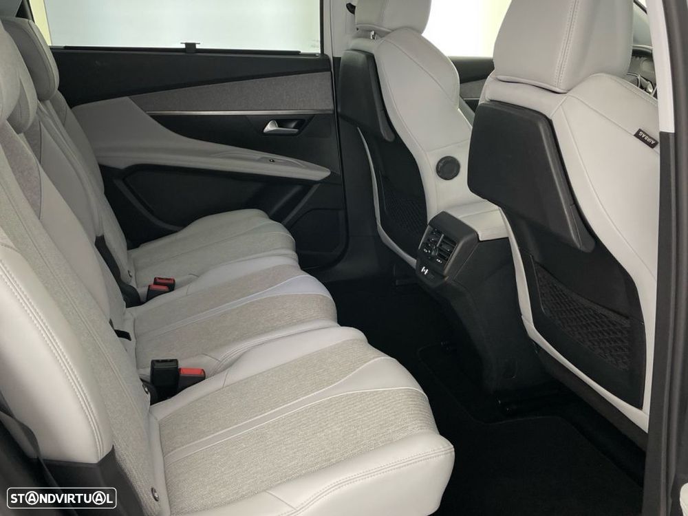 Peugeot 5008 1.2 PureTech Allure - 23