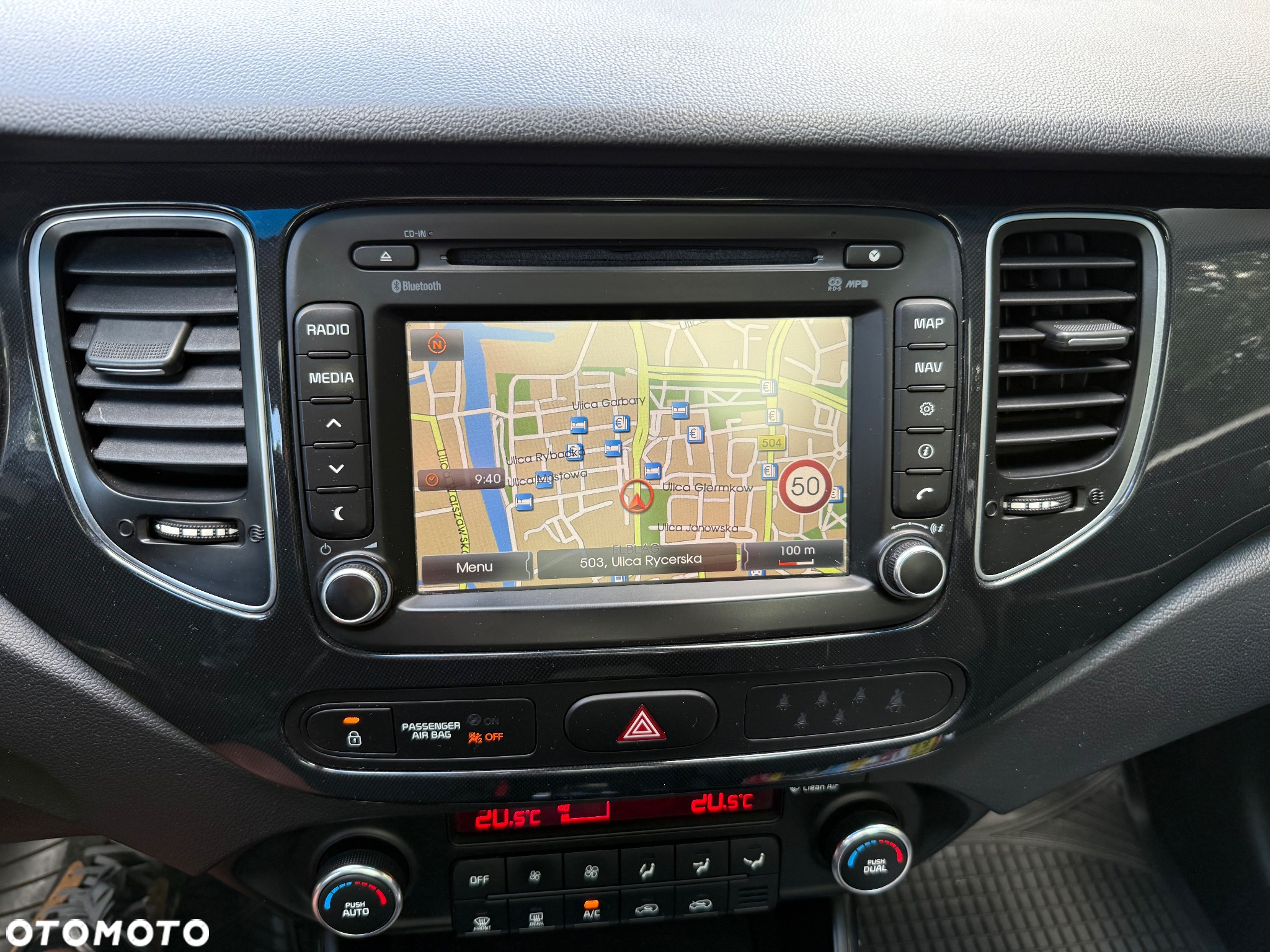Kia Carens 1.7 CRDi L 7os - 23