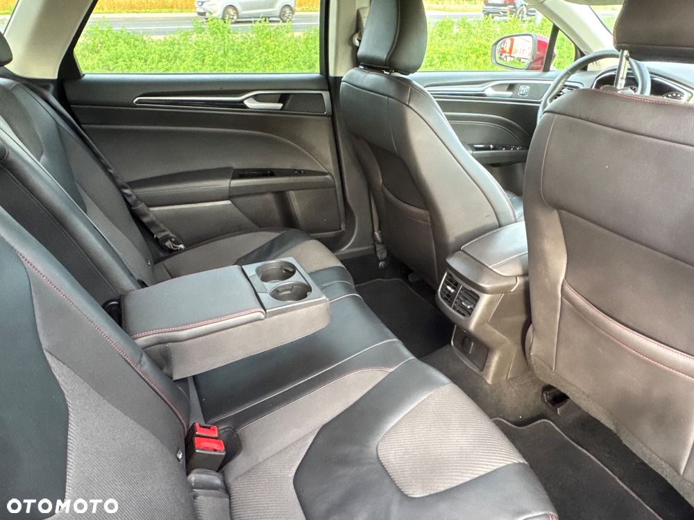 Ford Mondeo 1.5 EcoBoost ST-Line - 12