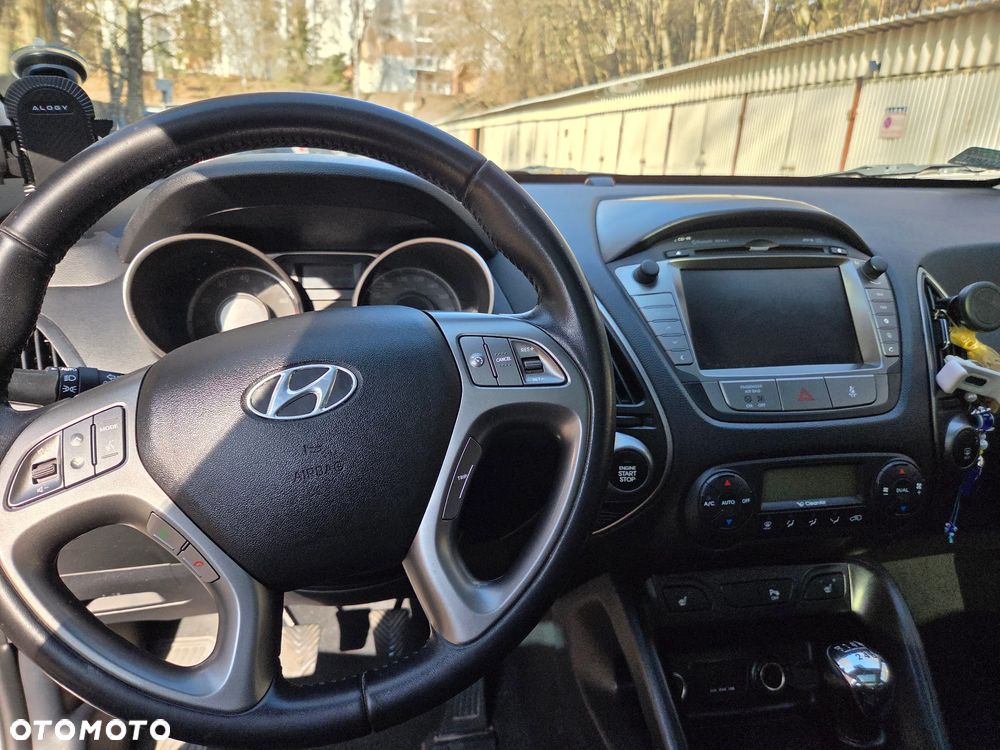 Hyundai ix35 1.6 2WD blue Trend - 17