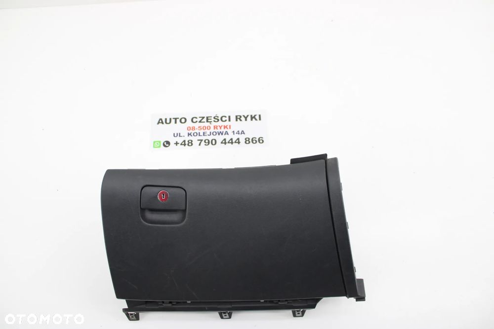 Hyundai i30 Schowek Pasażera - 1