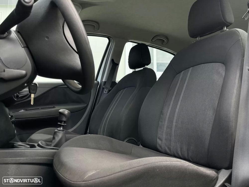 Fiat Punto 1.2 Young S&S - 11