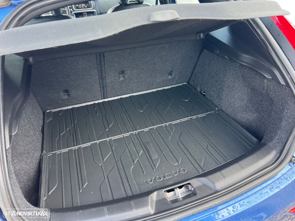 Volvo V40 1.5 T3 Sport Edition R Geartronic - 14