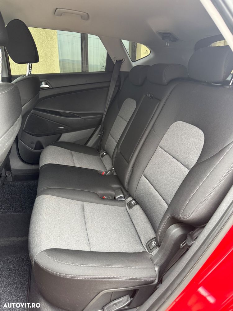 Hyundai Tucson 1.6 CRDi 4WD 6MT Style - 23