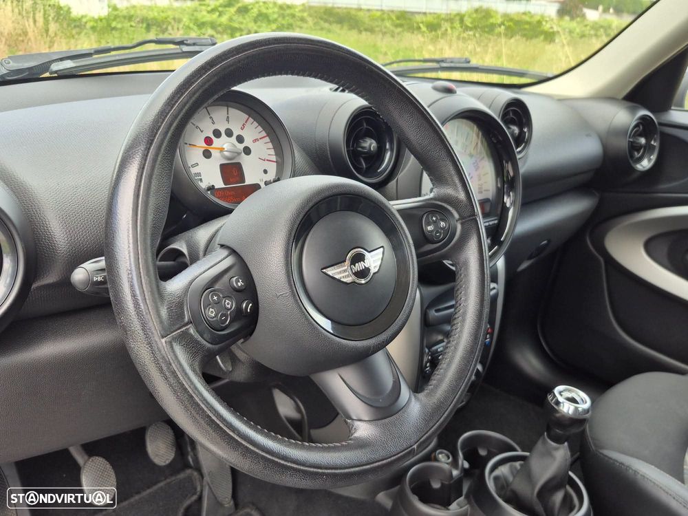 Mini Paceman 2014 photo 4