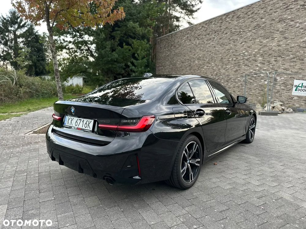 BMW Seria 3 320d xDrive mHEV M Sport - 11