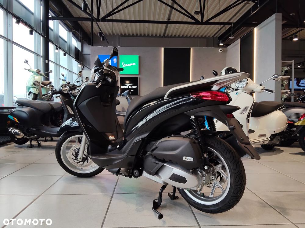 Piaggio Medley - 5
