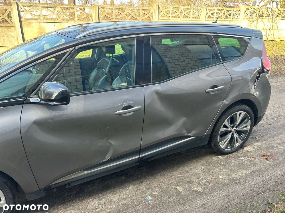 Renault Scenic - 18