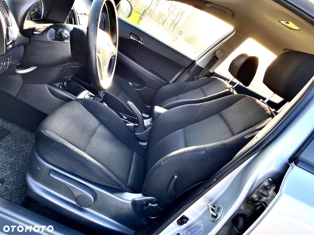 Hyundai i30 1.4 Classic + - 21