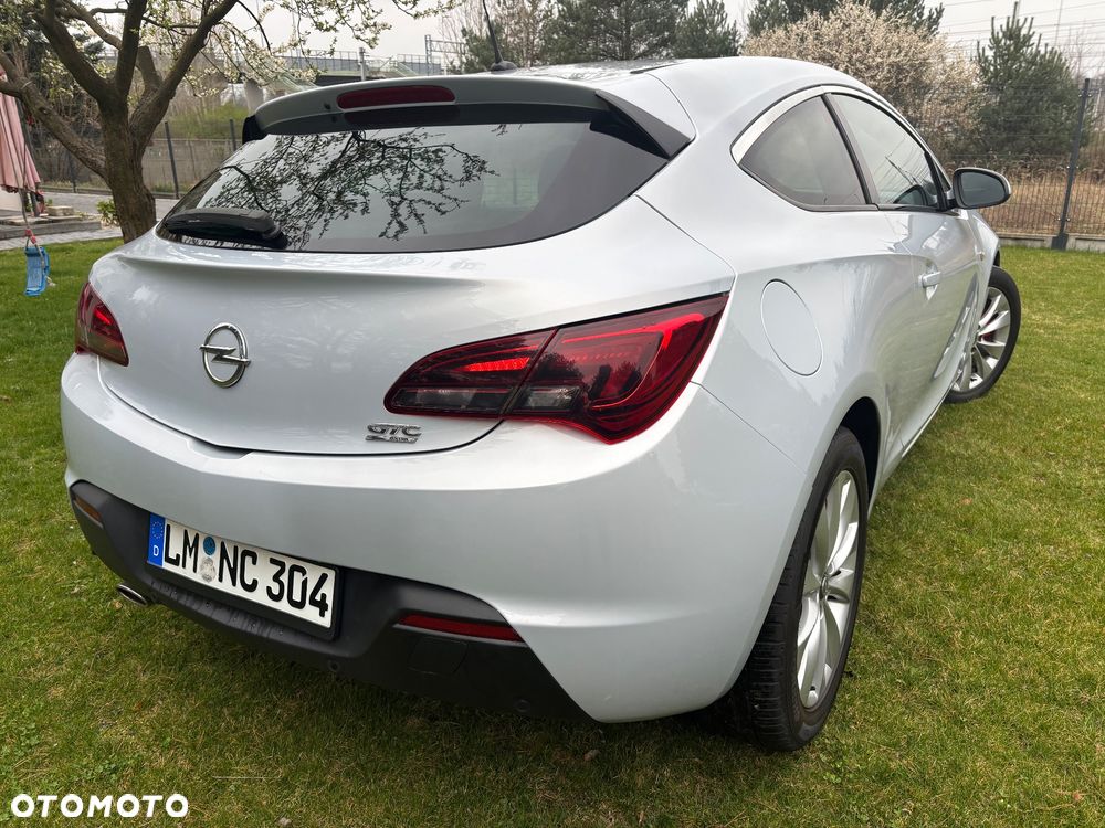 Opel Astra 1.4 Turbo Innovation - 4