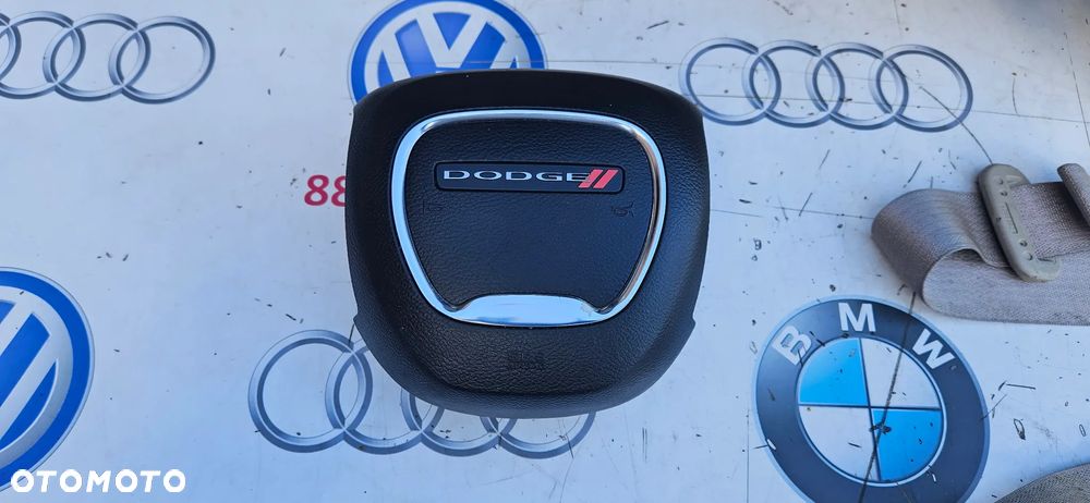 Dodge Durango III LIFT 2017- Kompletny kokpit Deska rozdzielacza Poduszki powietrzne Airbag Napinacze Pasy bezpieczeństwa Jasna poduszka kolan Jasne pasy ORYGINAŁ - 2