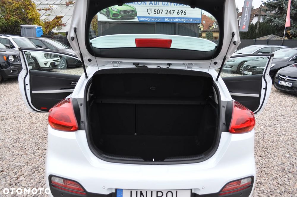Kia Ceed 1.6 GDI Edition 7 - 16