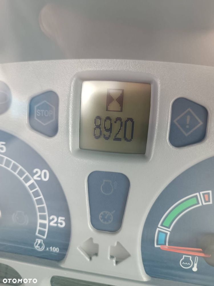 New Holland 6080 - 7