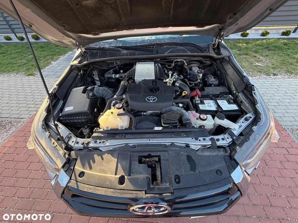 Toyota Hilux 4x4 Extra Cab Autm Executive - 20