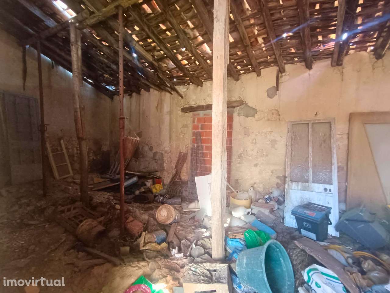 Armazém em Ruínas - Grande imagem: 3/6