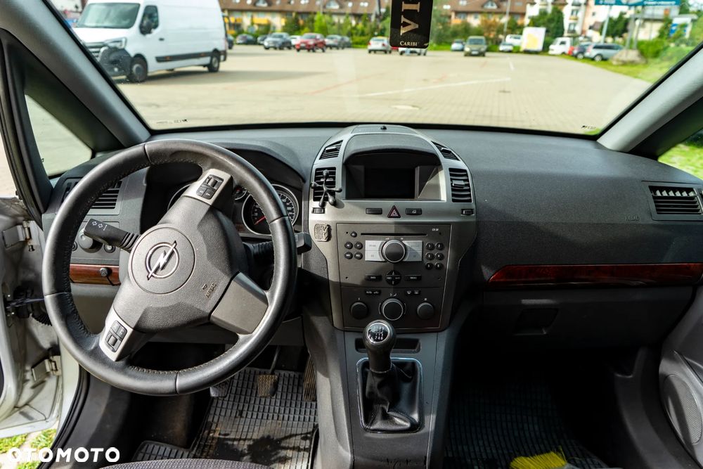 Opel Zafira - 19