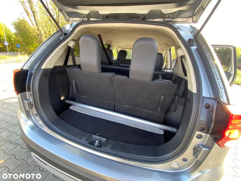 Mitsubishi Outlander - 13