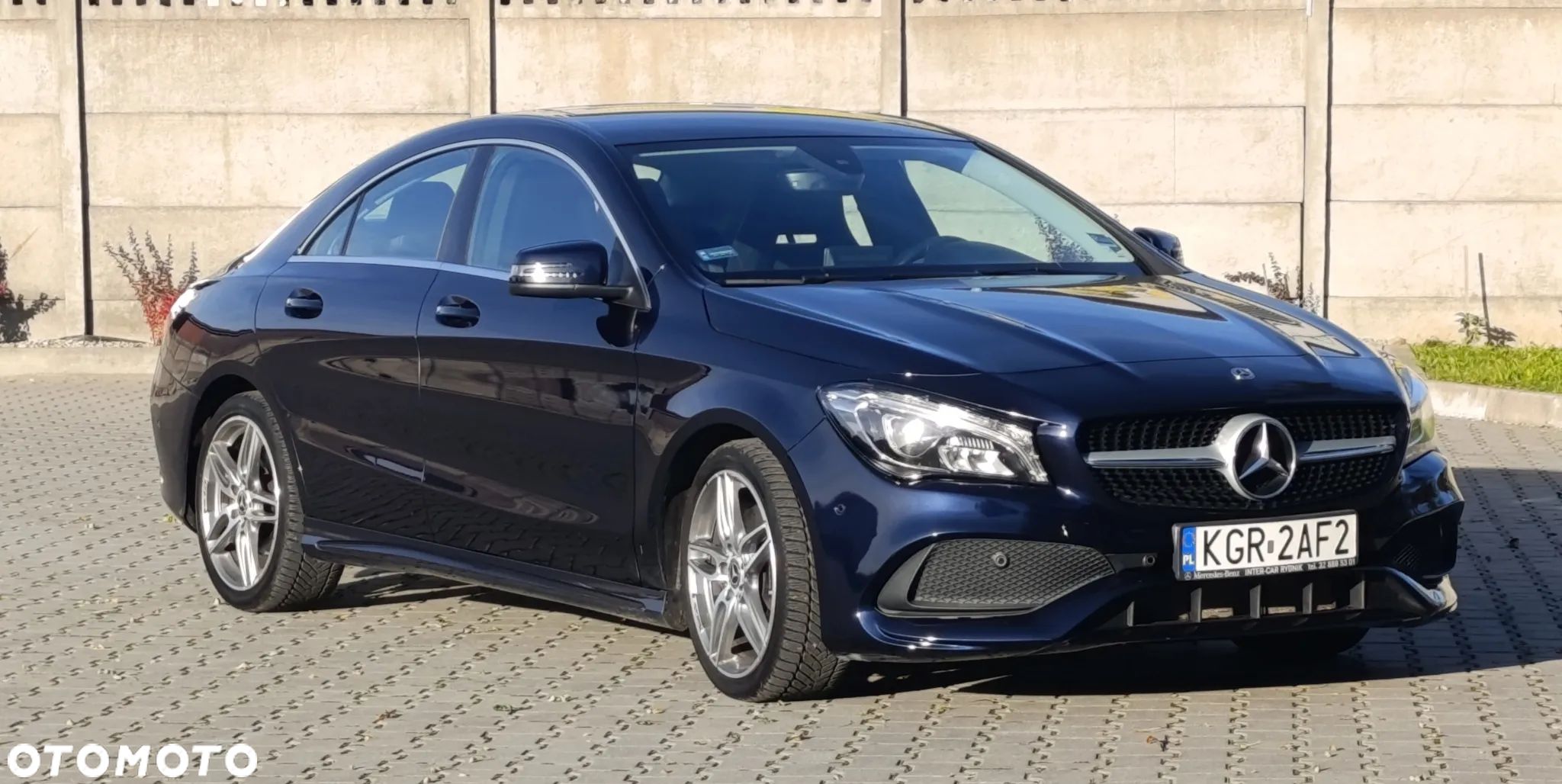 Mercedes-Benz CLA 220 4-Matic AMG Line - 1